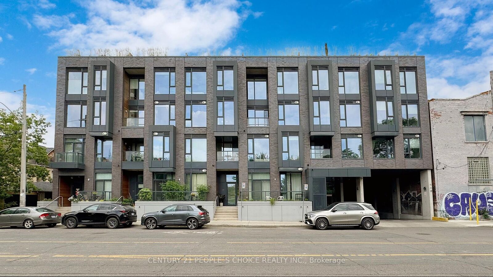 Property Photo:  35 Wabash Avenue 122  ON M6R 0A9 