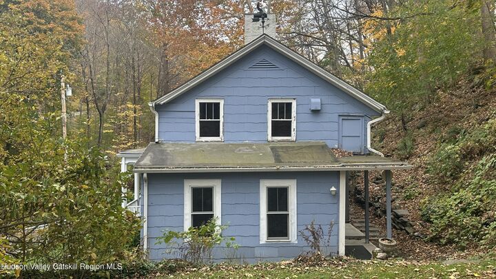 Property Photo:  7 River Road  NY 12528 