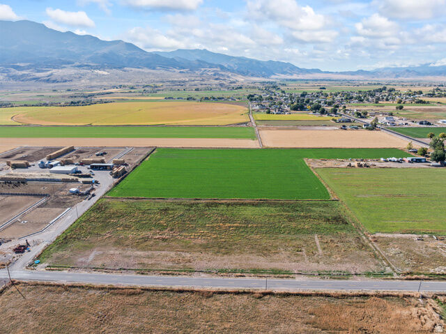 Property Photo: 165 E 650 N 2 UT 84754