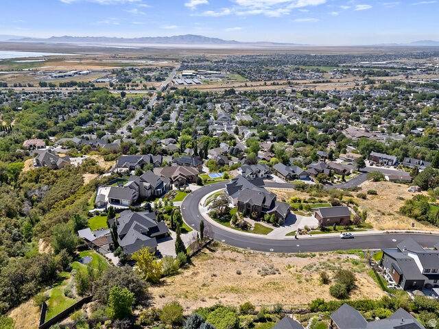 Property Photo:  391 E Greystone 316  UT 84025