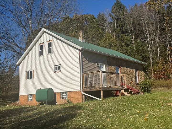 2505 Parkwood Rd  Shelocta PA 15774 photo