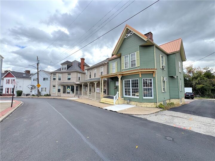 Property Photo:  439 S Maple Ave  PA 15601