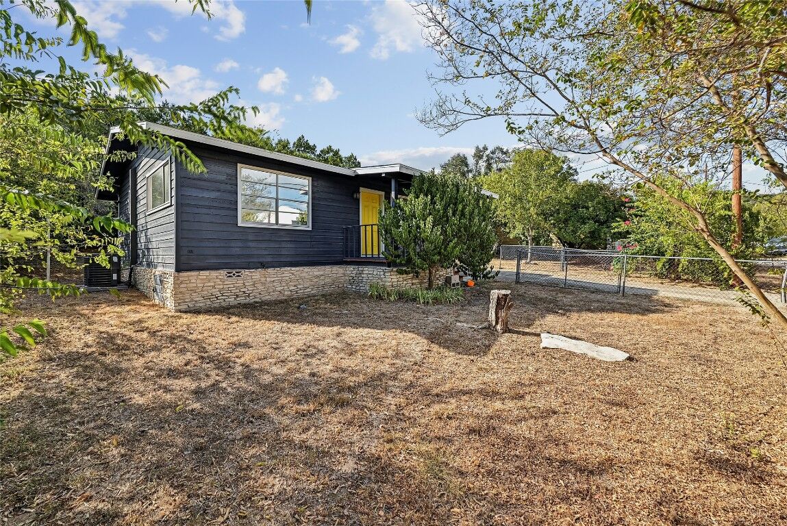 Property Photo:  10700 W Lakeview Drive  TX 78645 