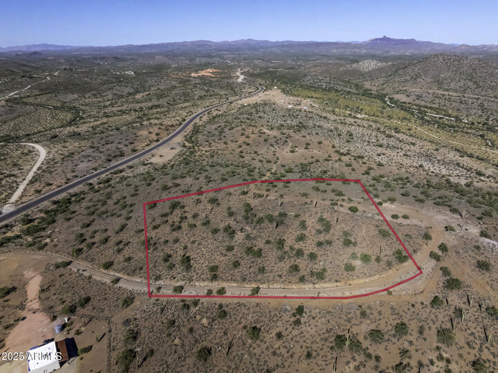 Property Photo: 43327 N Castle Hot Springs Road Top AZ 85342