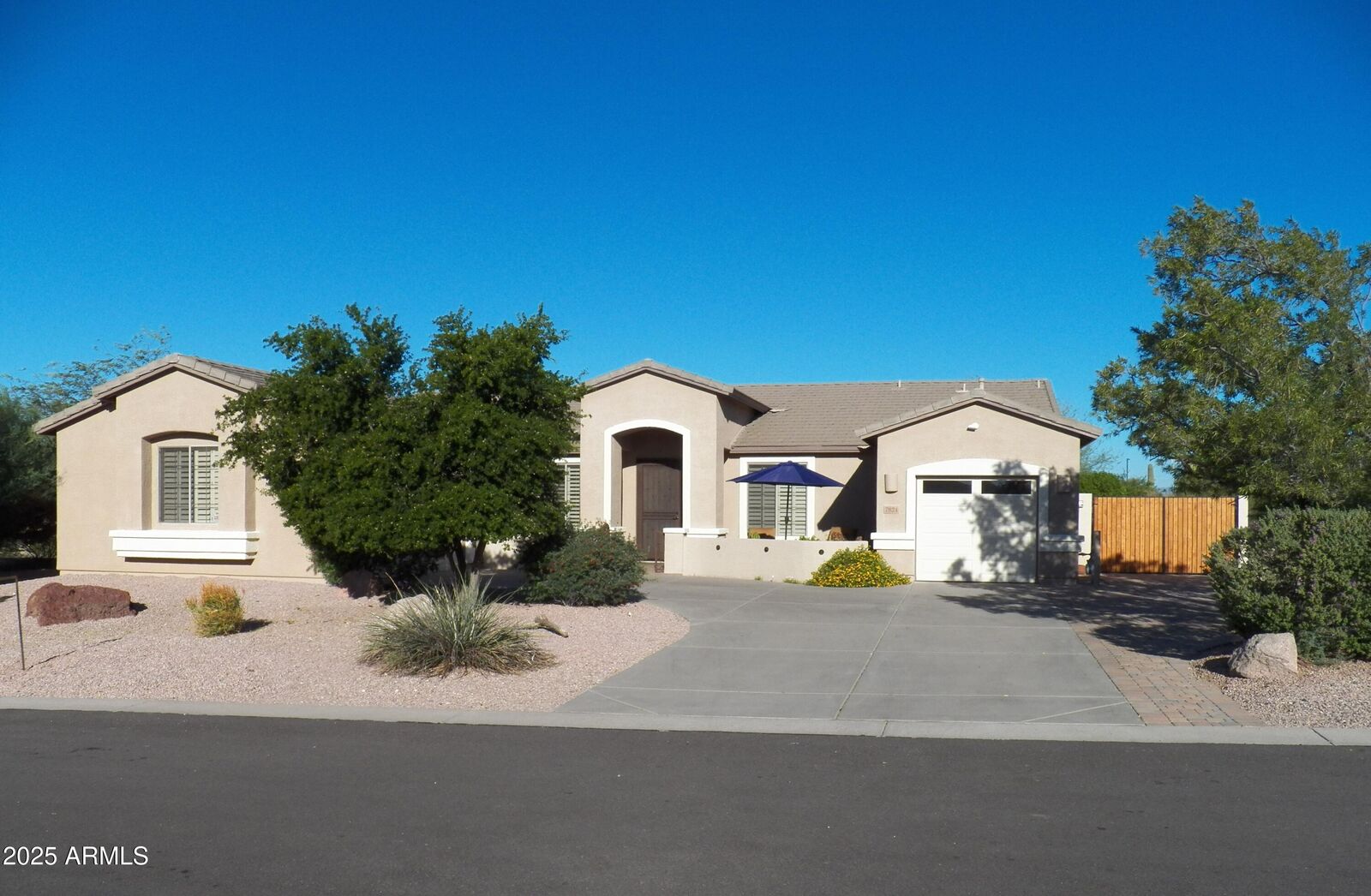 Property Photo:  7824 E Leland Circle E  AZ 85207 