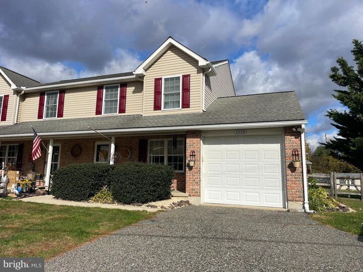 Property Photo: 1028 Weisstown Road PA 19512