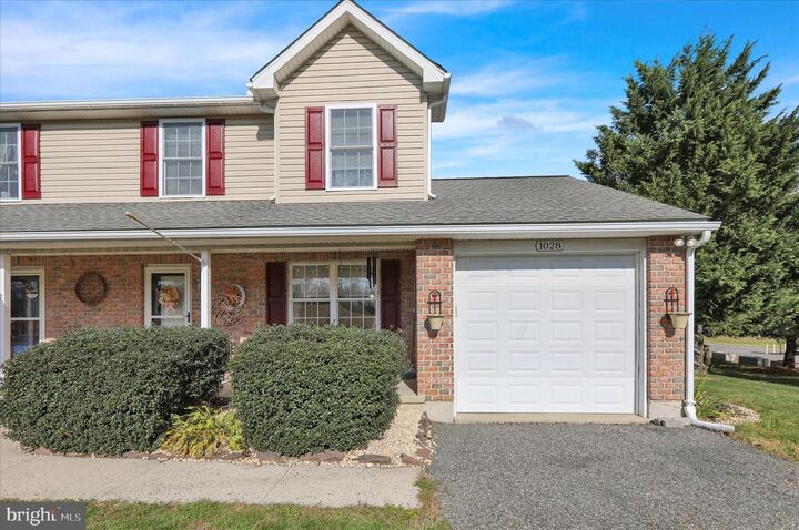 Property Photo:  1028 Weisstown Road  PA 19512 