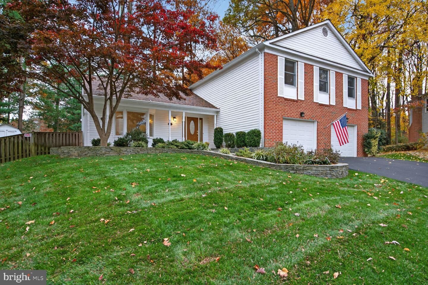 Property Photo:  9715 Church Way  VA 22015 