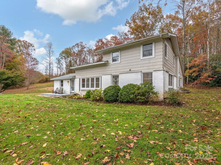 Property Photo:  6 Star Berry Lane  NC 28730