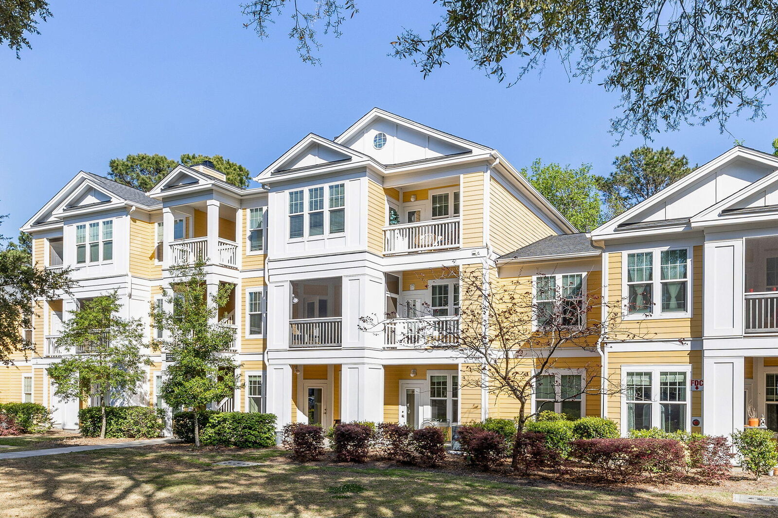 Property Photo:  1914 Chatelain Way  SC 29464 