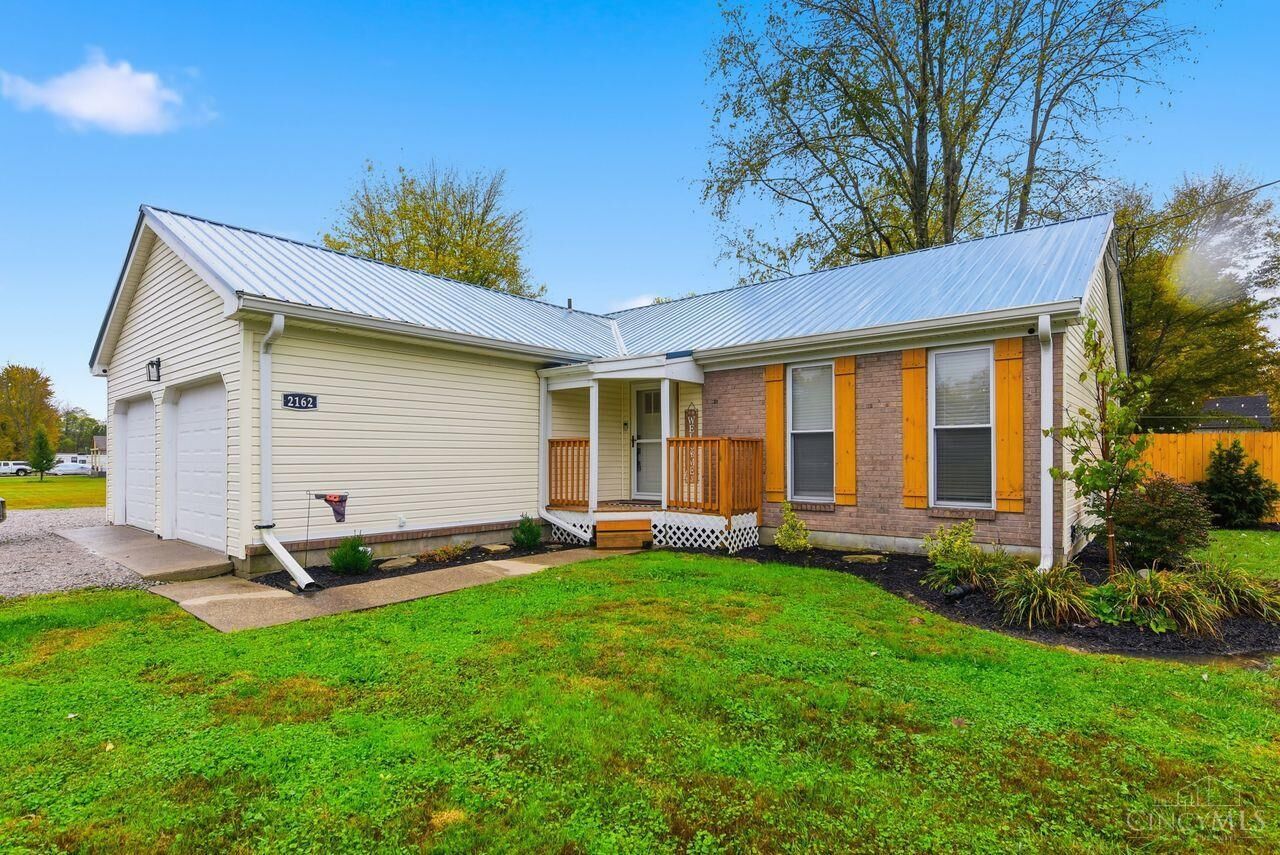 Property Photo: 2162 State Route 222 OH 45106