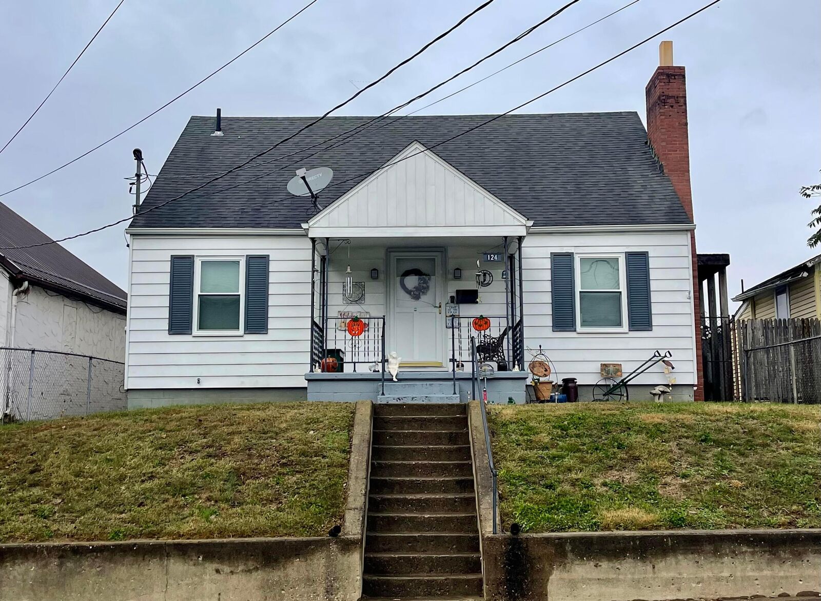 Property Photo: 124 Hayward Avenue OH 43113