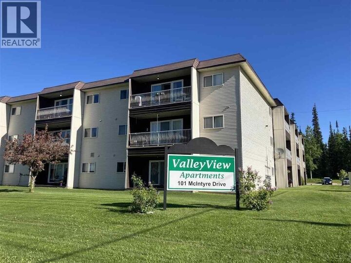 Photo de la propriété:  101 McIntyre Drive 204  BC V0J 2C0 