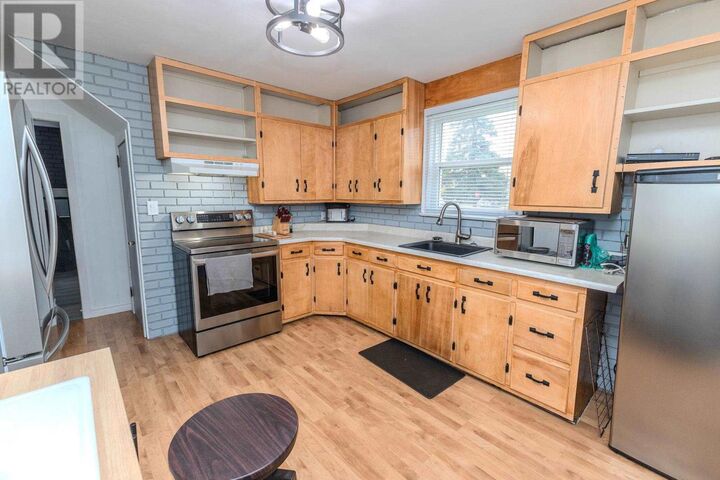 Photo de la propriété: 561 Charles St ON P6C 3M1