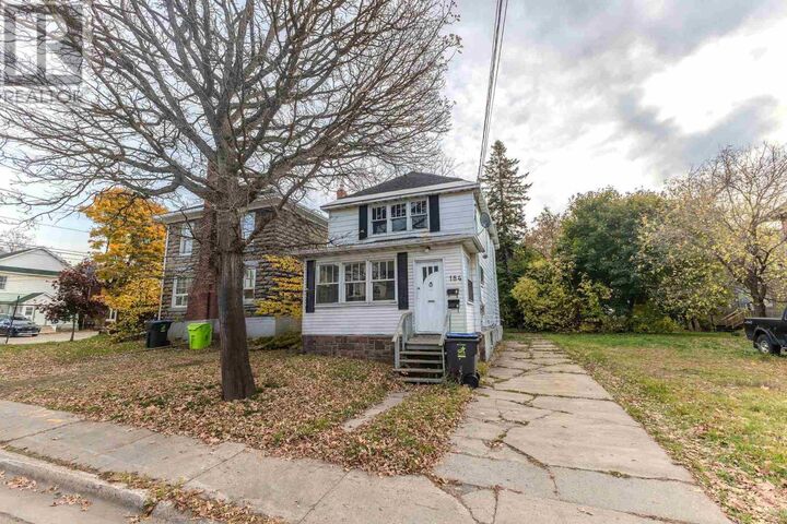 Property Photo: 184 Elgin St ON P6A 2Z1