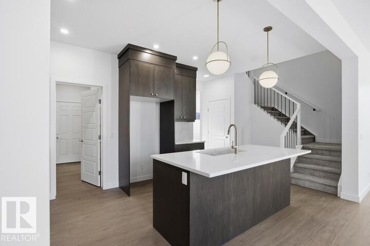 Property Photo:  4418 Cooke Way SW  AB T6W 5K6 