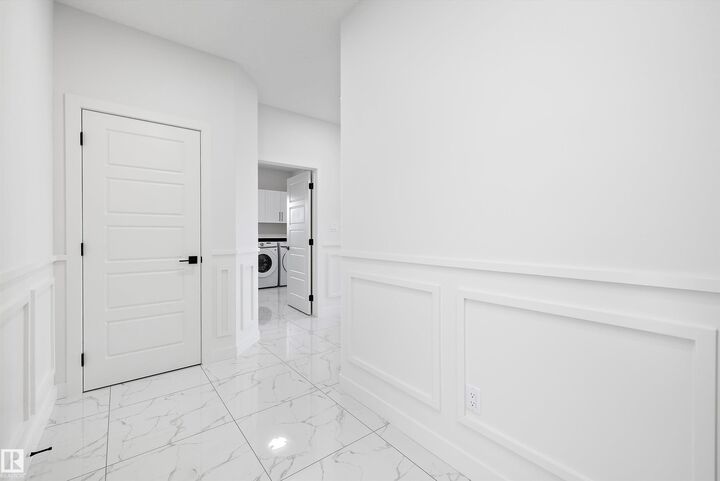Property Photo:  234 Kinglet Boulevard NW  AB T5S 0W4