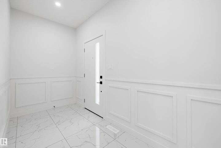 Property Photo:  234 Kinglet Boulevard NW  AB T5S 0W4 