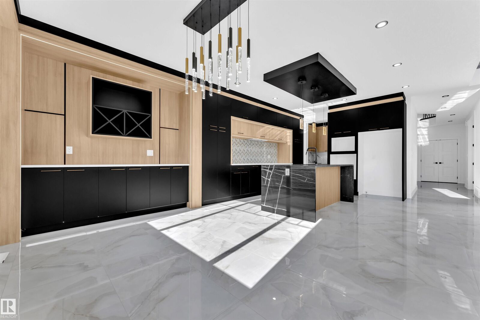 Property Photo:  4008 40 Street  AB T4X 2A8 