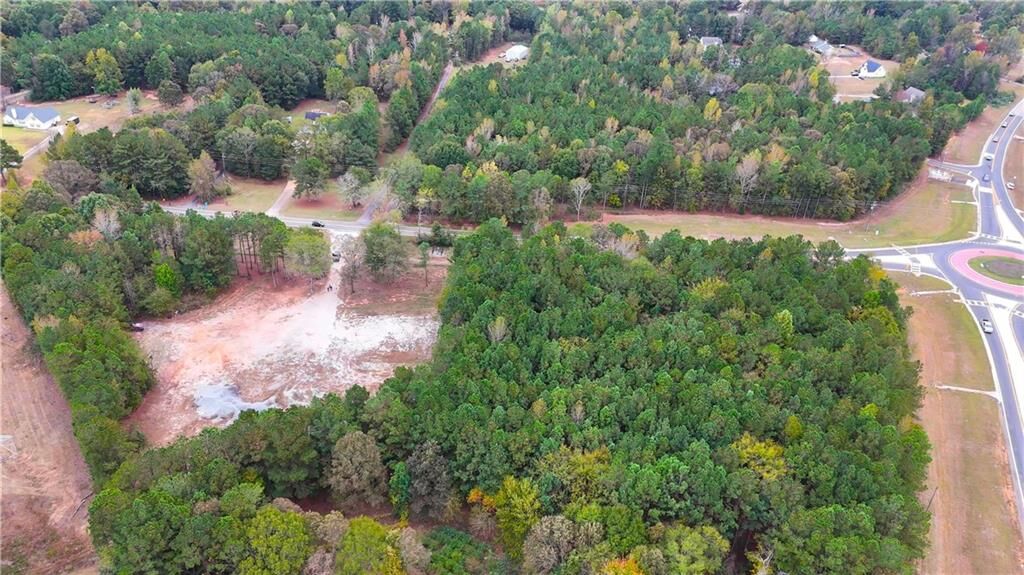 Property Photo: 137 Jackson Lake Road GA 30252