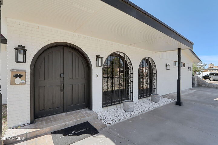 Property Photo:  259 Crown Point Dr Drive  TX 79912 