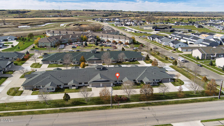 2801 40th Avenue SE 104  Mandan ND 58554 photo