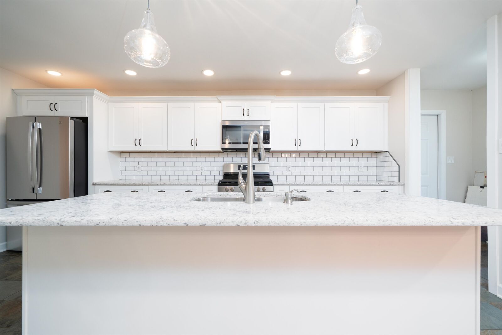 Property Photo: 2300 Southeastern Parkway KY 42303