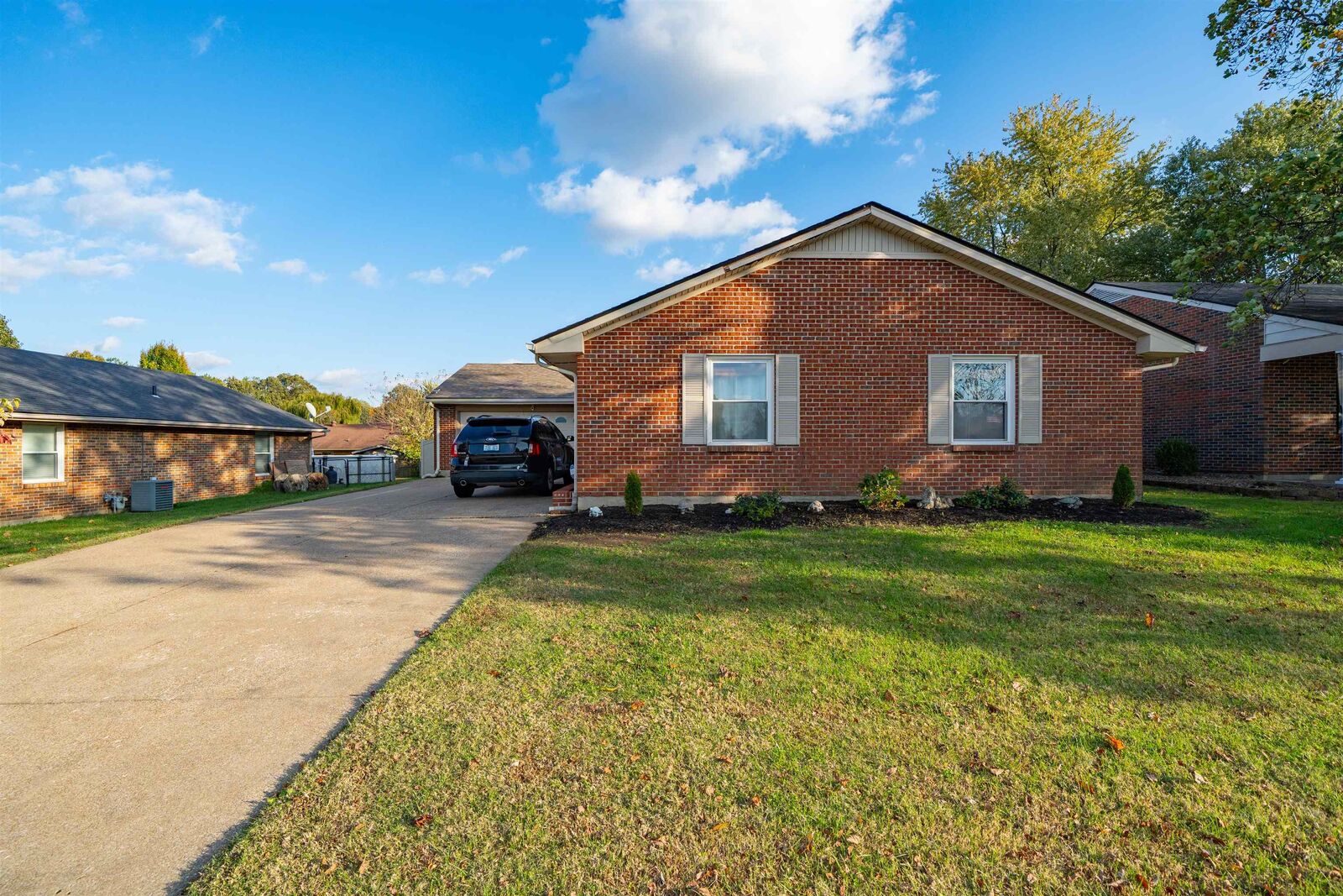 Property Photo: 2300 Southeastern Parkway KY 42303