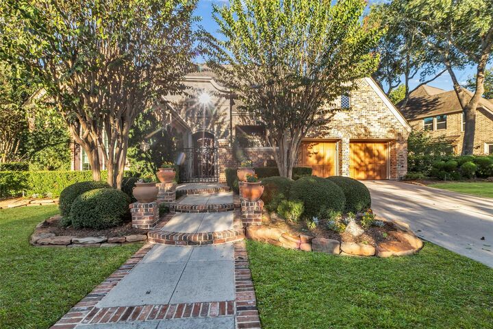 Property Photo:  10 Mason Pond Place  TX 77381 