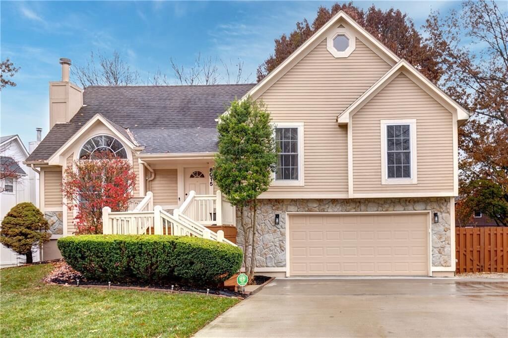 Property Photo:  8015 W 148th Terrace  KS 66223 