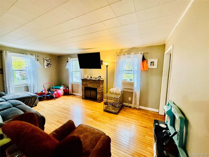 Property Photo:  1 Dean Avenue  NY 12590 