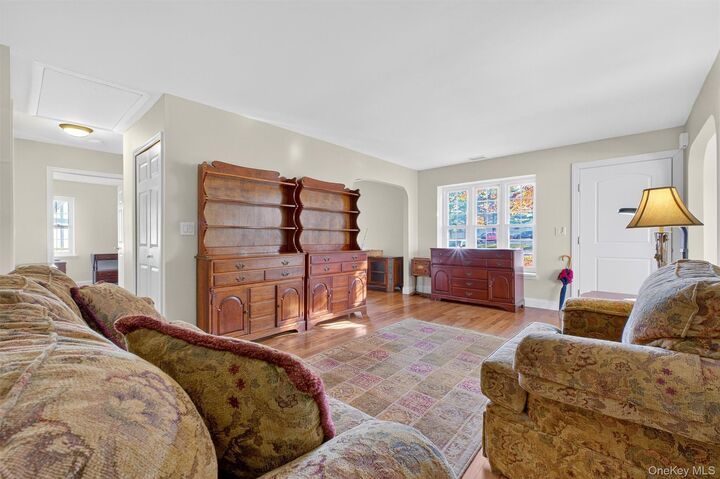 Property Photo:  48 Sunny Brook Circle  NY 12528 