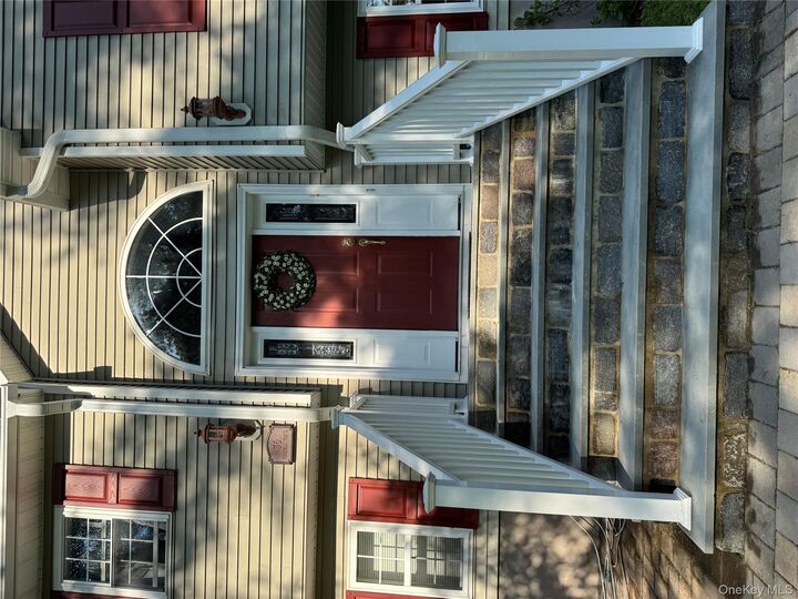 Property Photo:  36 Troxell Trail  NY 10512 