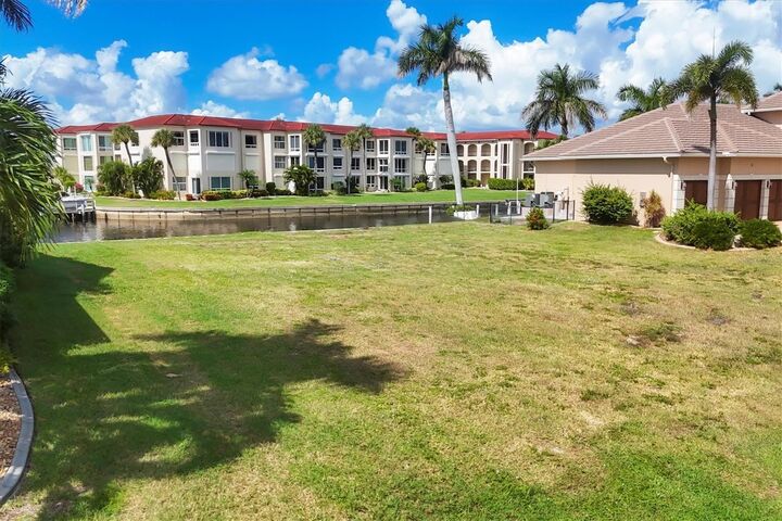 Property Photo:  7 Hibiscus Drive  FL 33950 