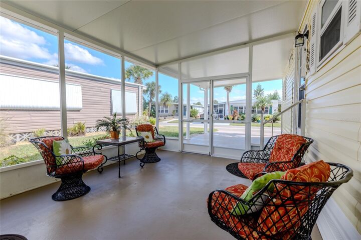 Property Photo: 2100 Kings Highway 283 FL 33980