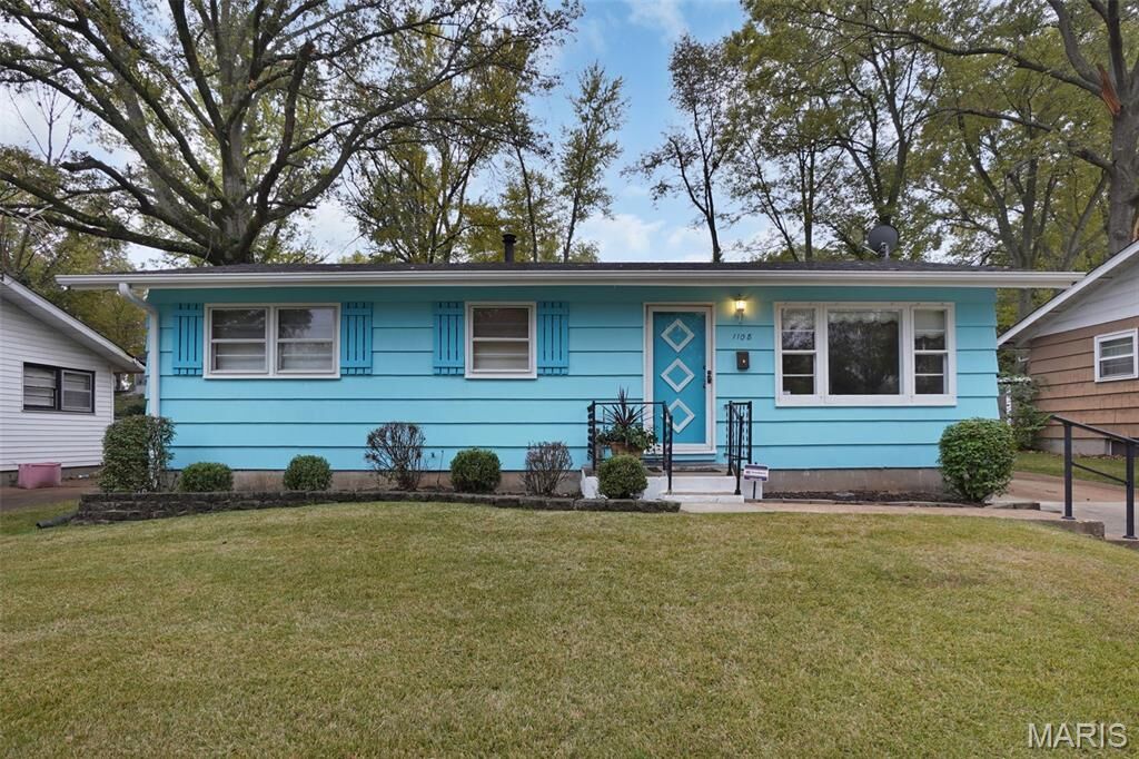 Property Photo:  1108 Renshaw Drive  MO 63135 