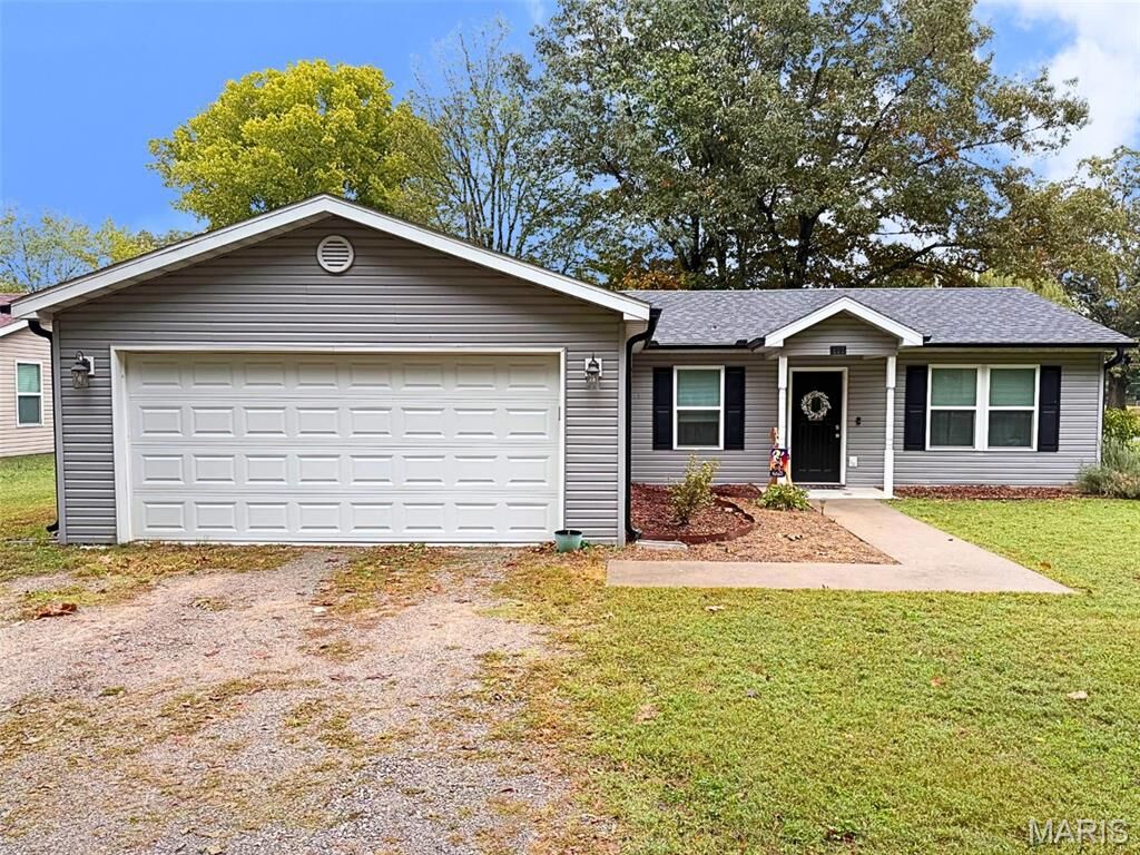 Property Photo: 607 Mandeville Street MO 63771