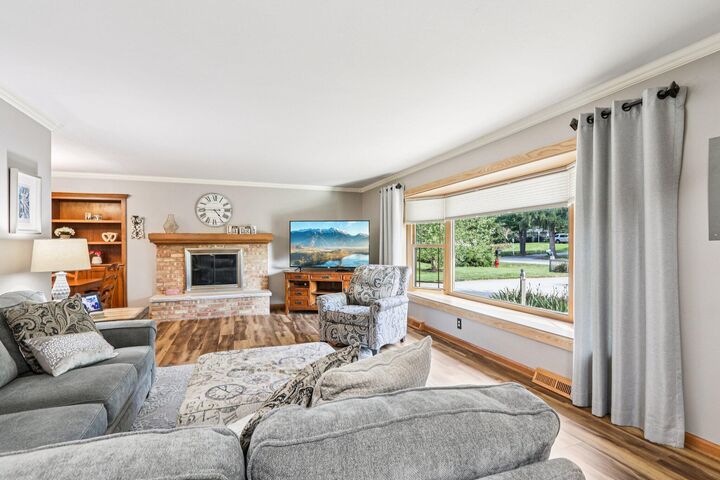 Property Photo:  15300 Fieldstone Dr  WI 53005 