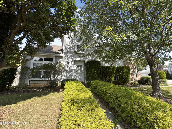 141 Kentucky Way  Freehold NJ 07728 photo