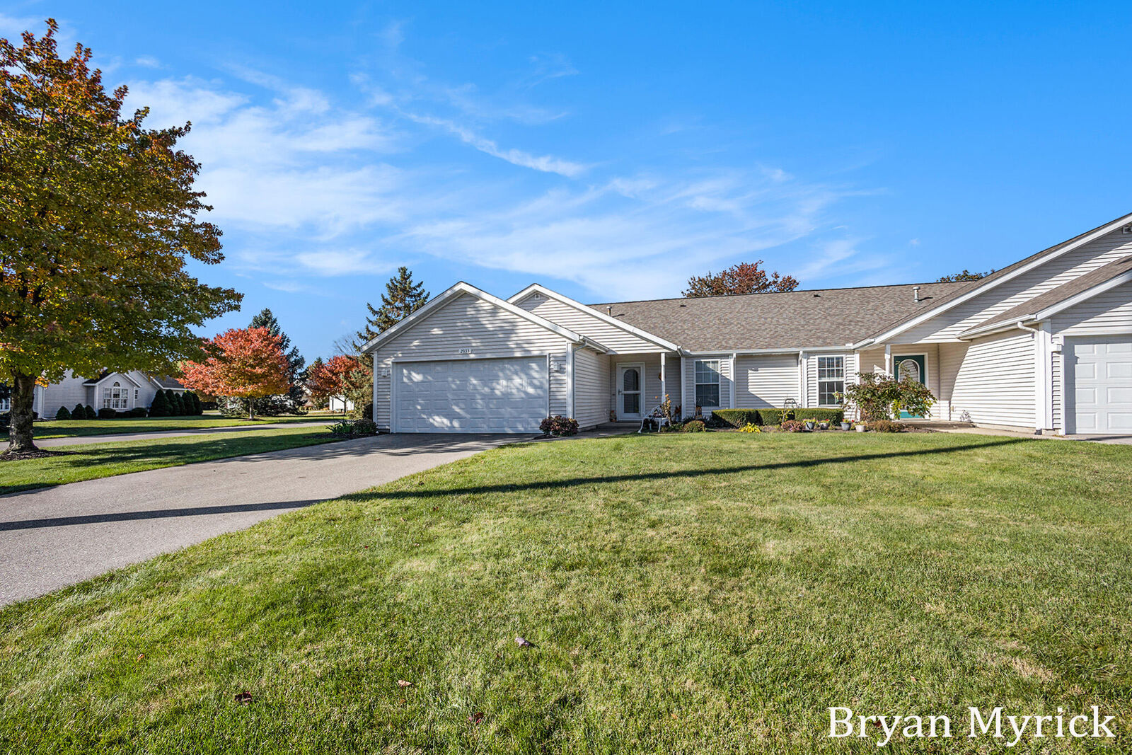 Property Photo:  2933 Willow View Way  MI 49424 