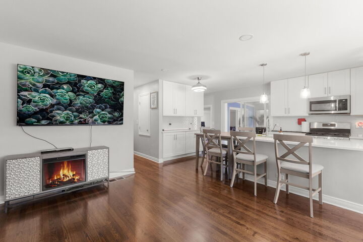 Property Photo:  1013 Longaker Road  IL 60062 