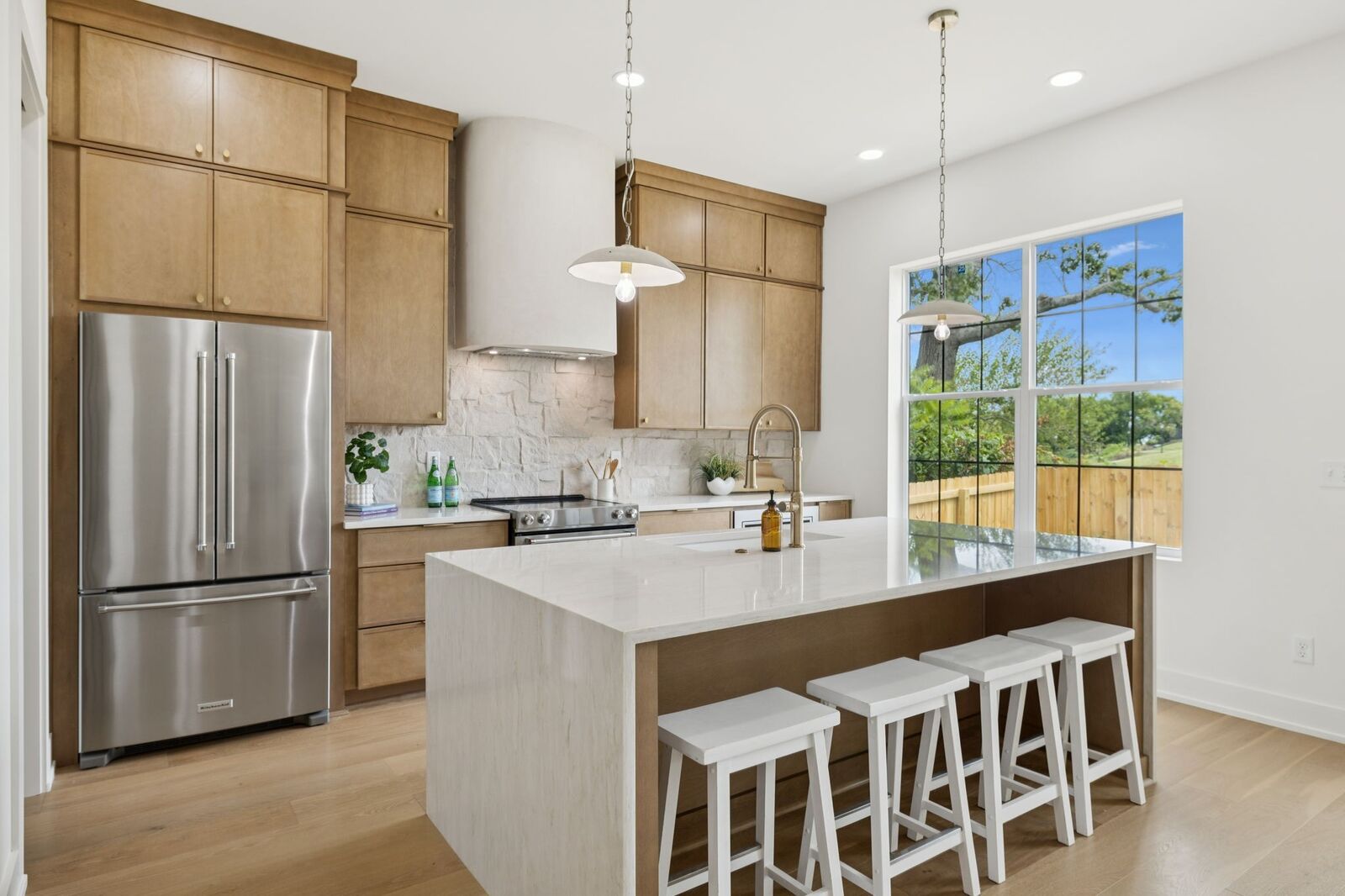 Property Photo: 2127B Burns St TN 37216
