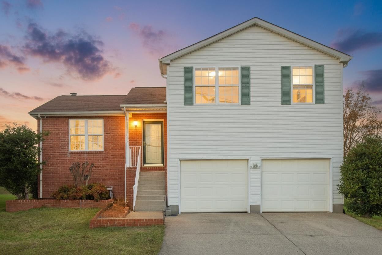 Property Photo: 184 Bradford Cir TN 37075