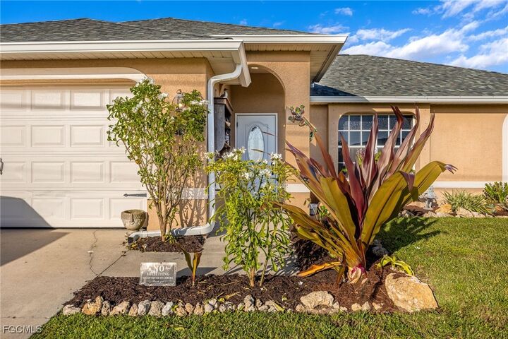 Property Photo: 1226 NE 9th Avenue FL 33909