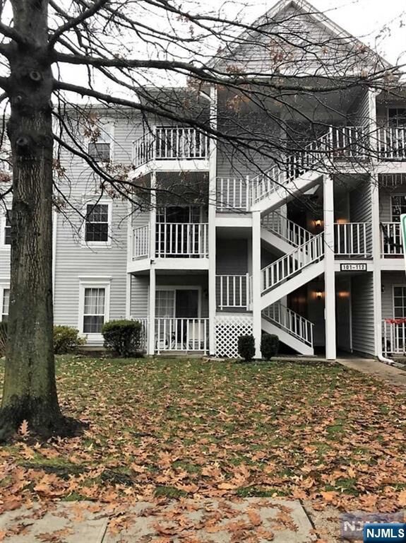 Property Photo:  108 Raintree Lane 108  NJ 07430