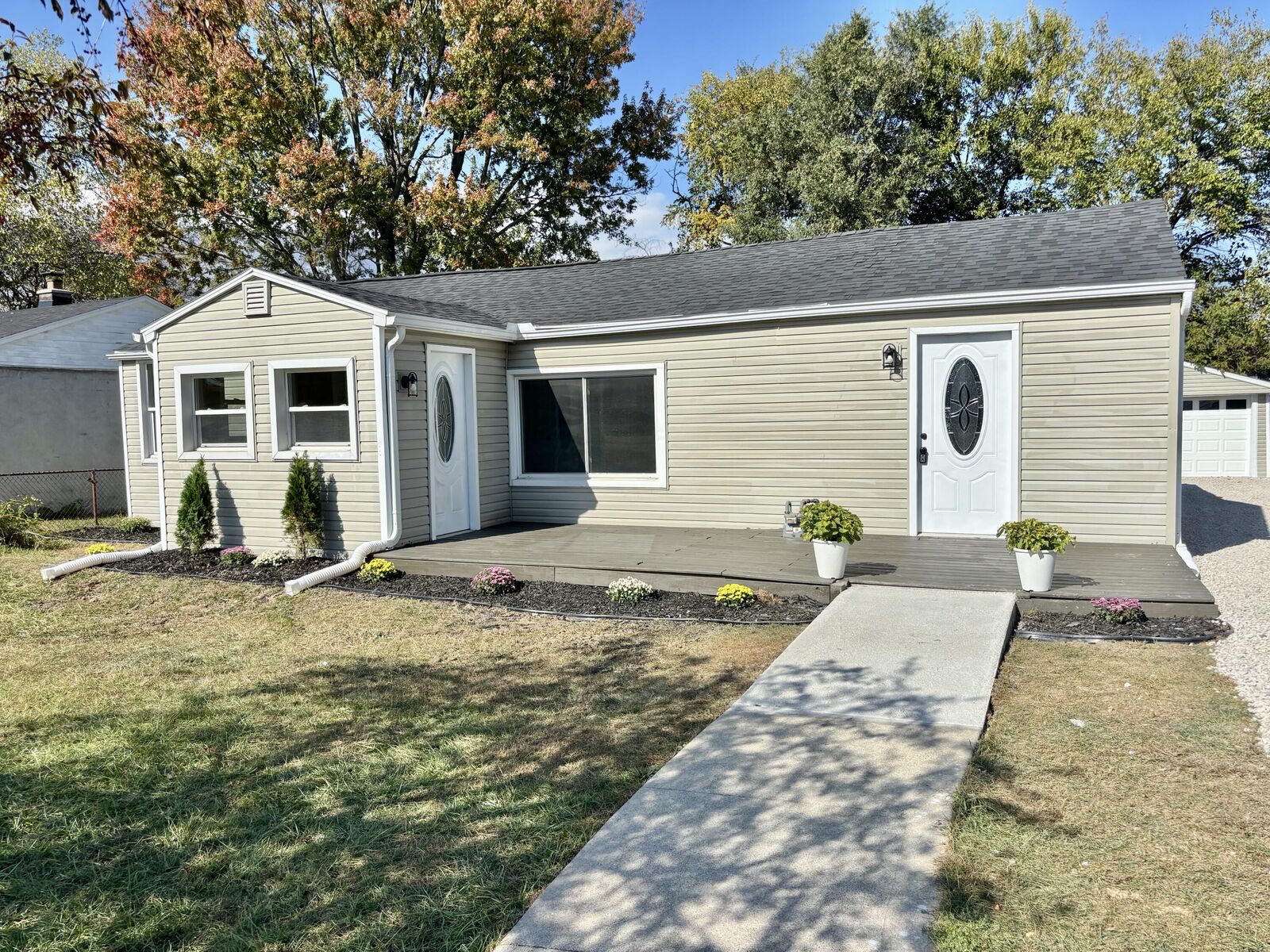 Property Photo:  2745 Mechanic Street  OH 43616 