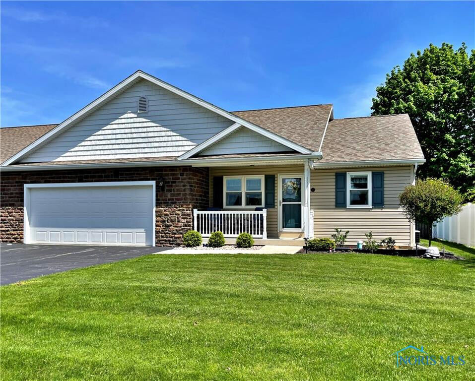 Property Photo:  351 Greenbrier Court  OH 44883 