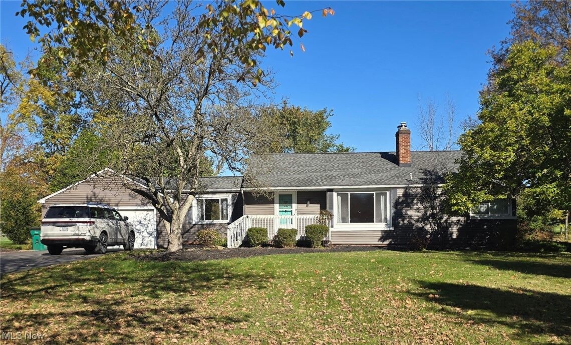 Property Photo: 483 Atterbury Boulevard OH 44236