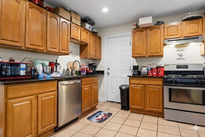 Property Photo:  27 Havelock Street  MA 02124 