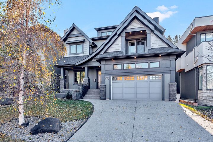 625 Britannia Drive SW  Calgary AB T2S 1J2 photo